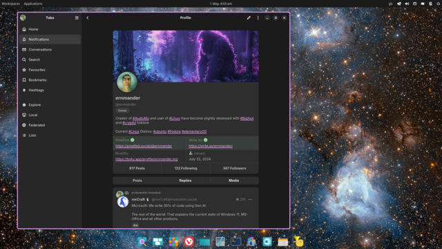 COSMIC Desktop running on Fedora Linux