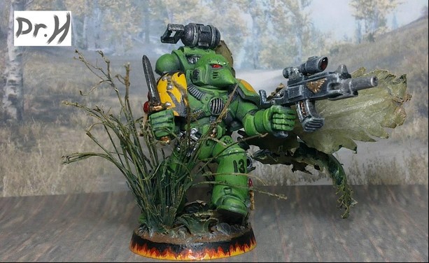 Front right of the Mantis Warrior space marine.