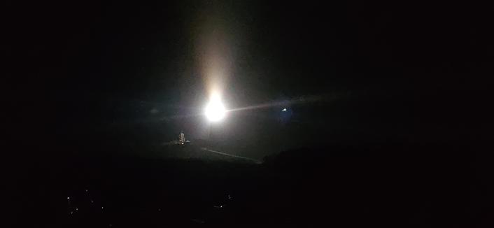 faisceaux lumineux du phare sous un angle différent